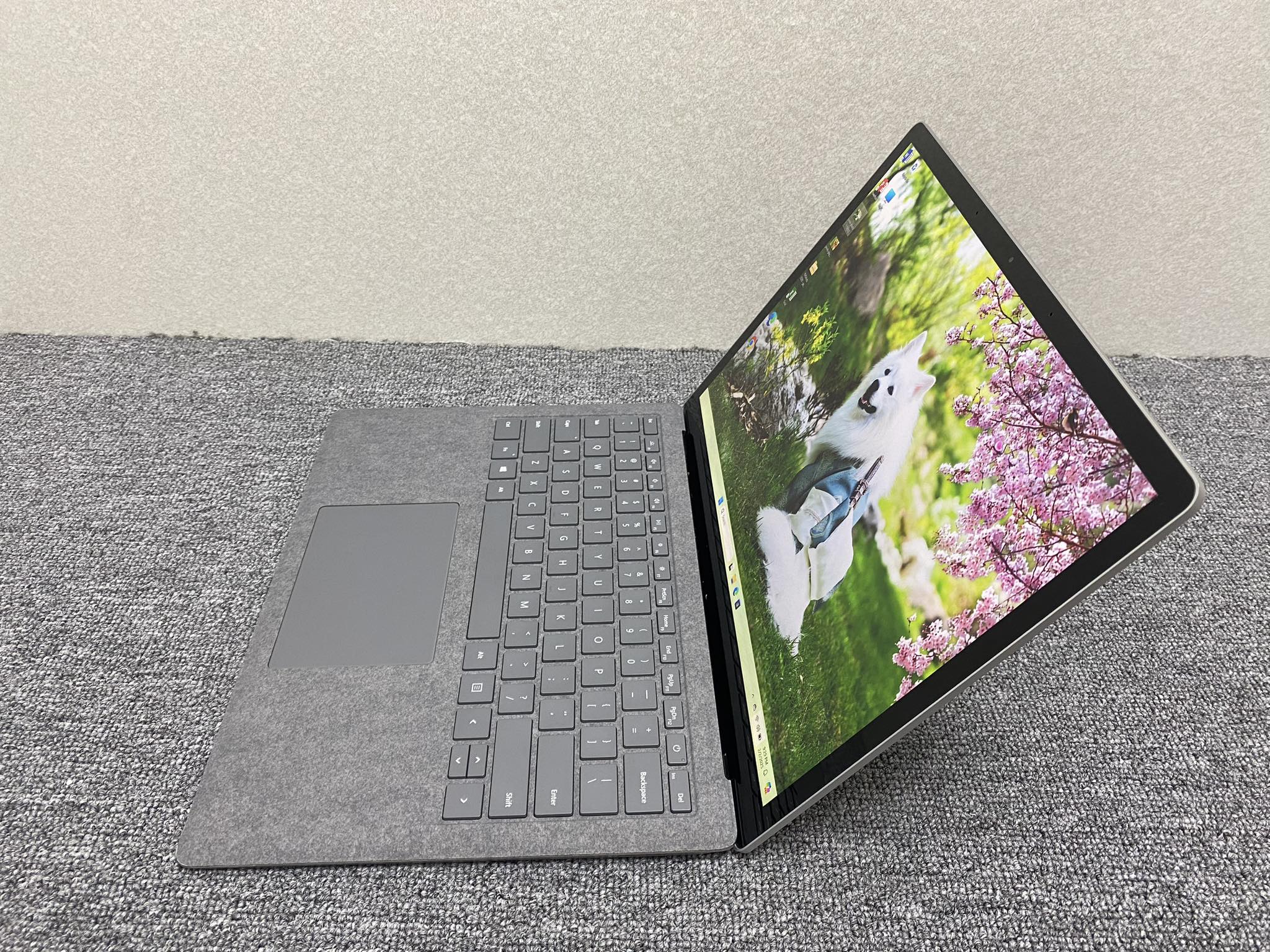 Surface Laptop 