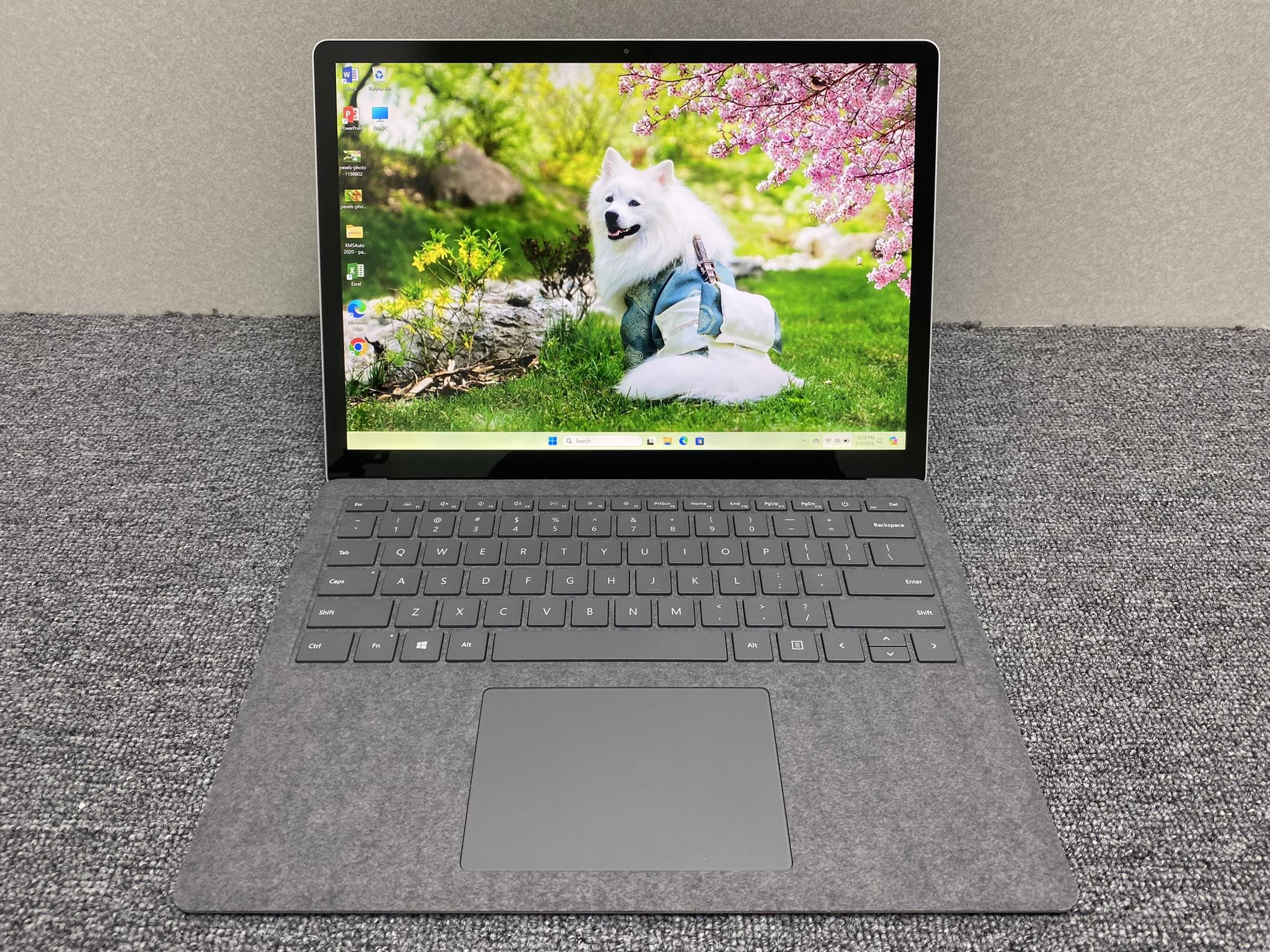 Surface Laptop 