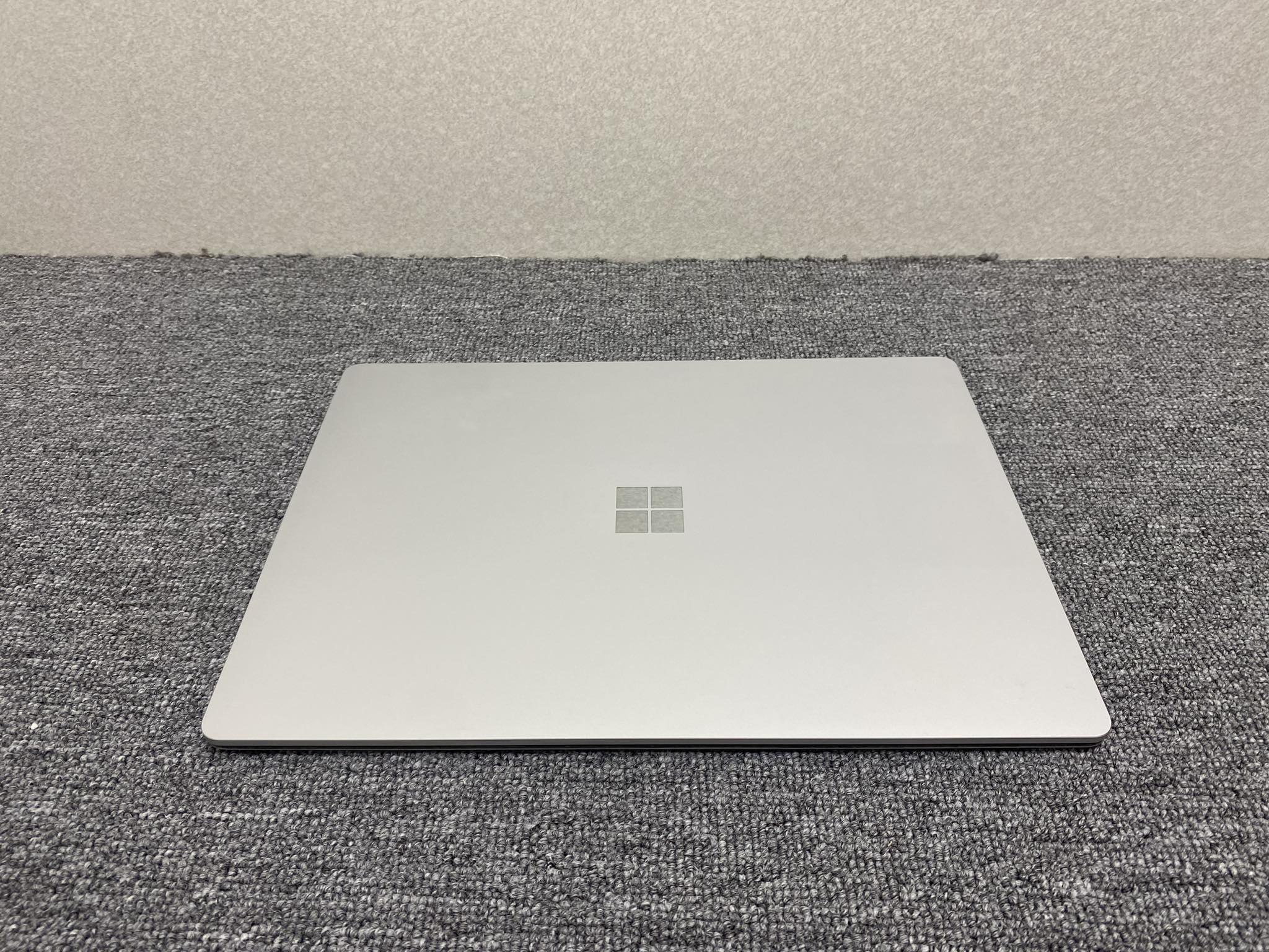 Surface Laptop 